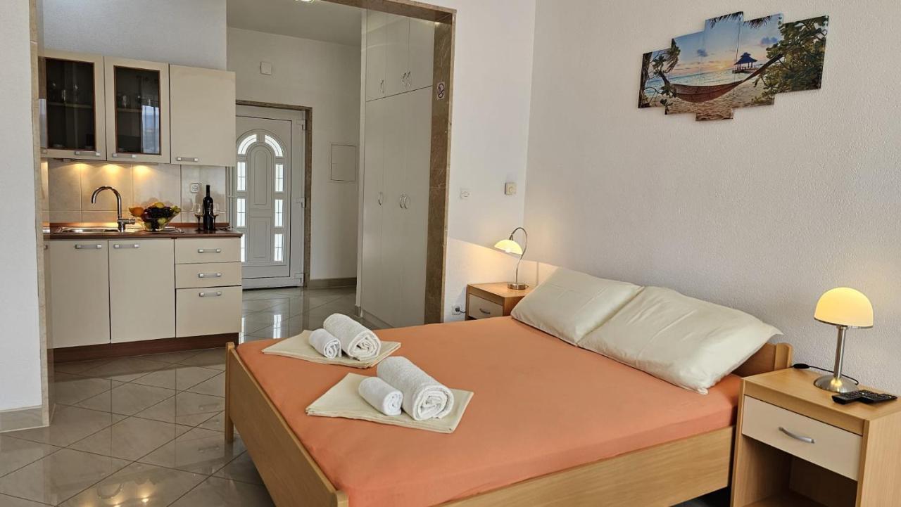 Apartmani Barnjak Trogir Eksteriør billede