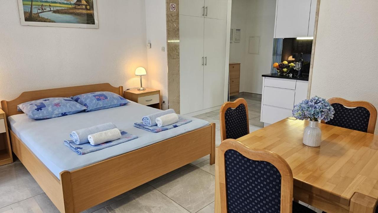 Apartmani Barnjak Trogir Eksteriør billede