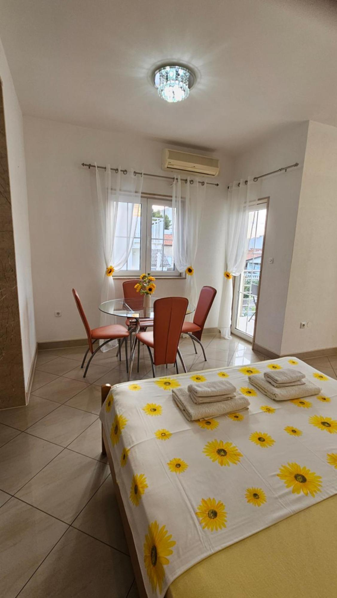 Apartmani Barnjak Trogir Eksteriør billede